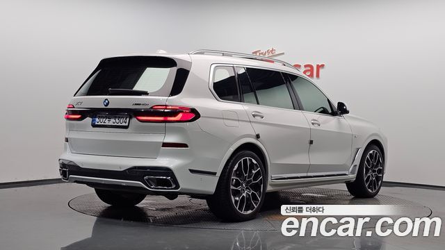 BMW X7 (G07) xDrive 40i M Sport 6STR 2024 — фото 2