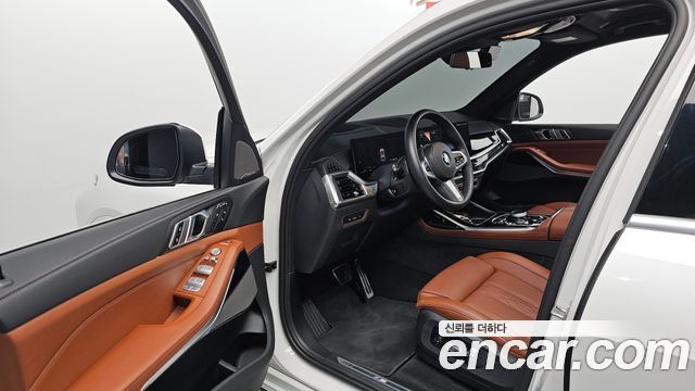 BMW X7 (G07) xDrive 40i M Sport 6STR 2024 — фото 10