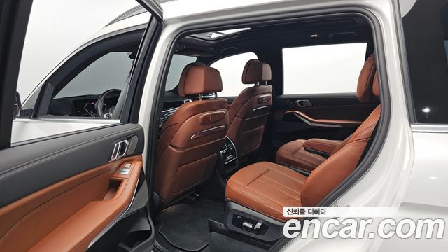 BMW X7 (G07) xDrive 40i M Sport 6STR 2024 — фото 12