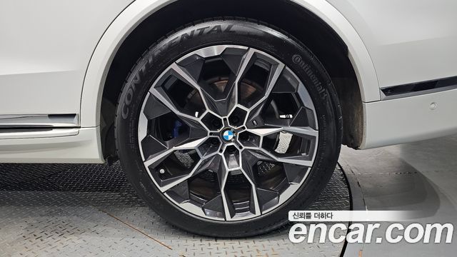 BMW X7 (G07) xDrive 40i M Sport 6STR 2024 — фото 21