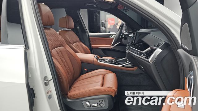 BMW X7 (G07) xDrive 40i M Sport 6STR 2024 — фото 26