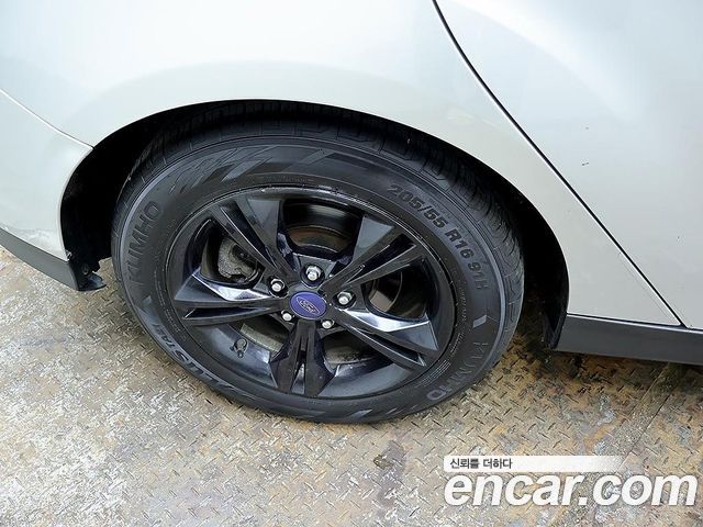 Ford Focus 2.0 Diesel Sport Hatchback 3rd 2014 — фото 7