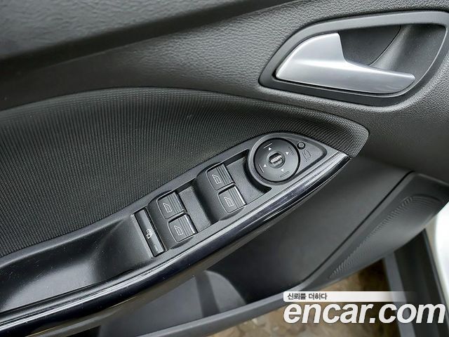 Ford Focus 2.0 Diesel Sport Hatchback 3rd 2014 — фото 19