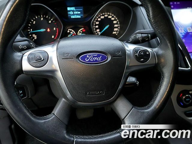 Ford Focus 2.0 Diesel Sport Hatchback 3rd 2014 — фото 20