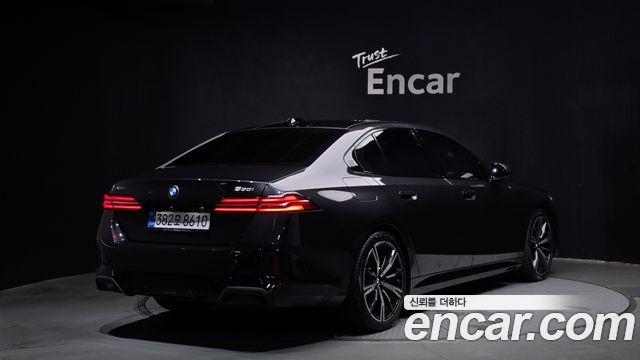 BMW 5 Series (G60) 530i xDrive M Sport 2026 — фото 2