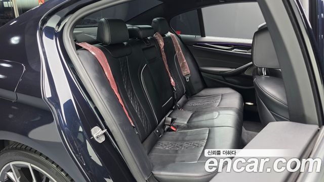 BMW 5 Series (G30) 530e M Sport 2021 — фото 11