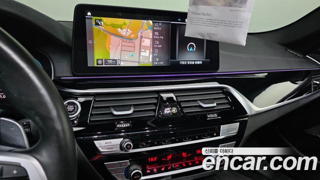 BMW 5 Series (G30) 530e M Sport 2021 — фото 14