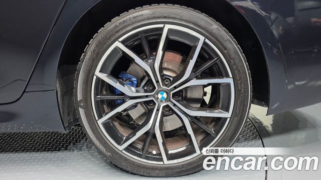 BMW 5 Series (G30) 530e M Sport 2021 — фото 21