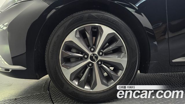 Kia K8 Hybrid Noblesse 2022 — фото 5