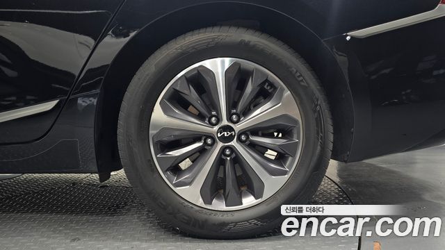 Kia K8 Hybrid Noblesse 2022 — фото 27