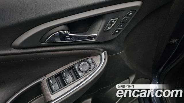 Chevrolet Malibu 1.3 Turbo LT Deluxe 2020 — фото 17