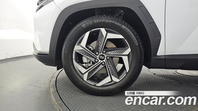 Hyundai Tucson (NX4) Gasoline 1.6 Turbo 2WD Inspiration 2023 — фото 5