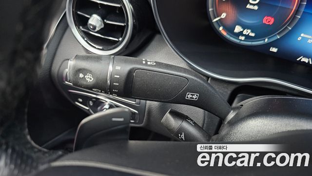 Mercedes-Benz C-Class (W205) C200 Coupe 2020 — фото 30