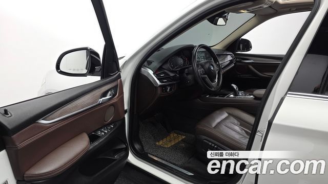 BMW X5 (F15) xDrive 30d 2018 — фото 10
