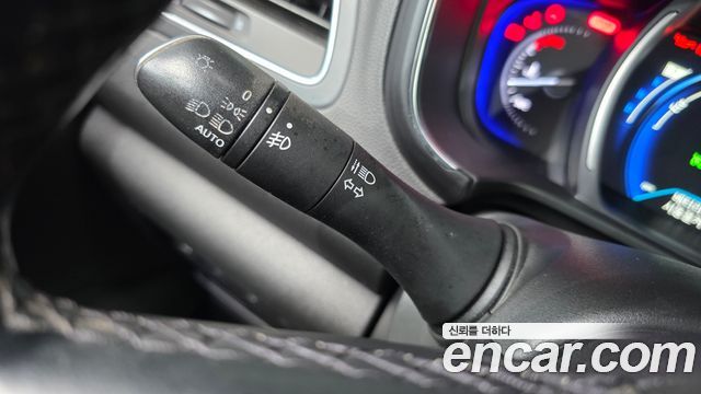 Renault Korea QM6 Diesel 4WD RE Signature 2018 — фото 24