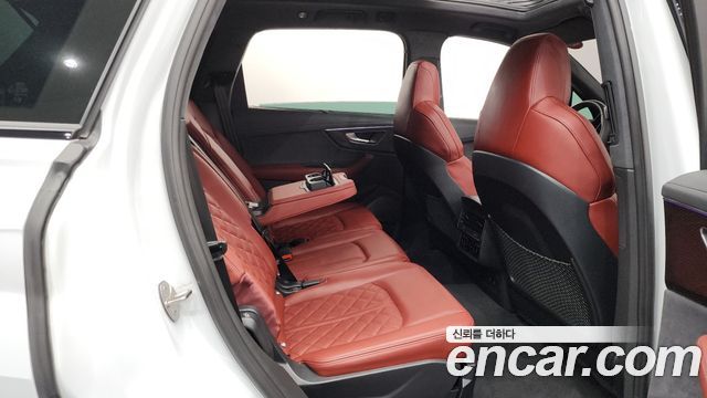 Audi SQ7 (4M) 4.0 TFSI Quattro 2023 — фото 11