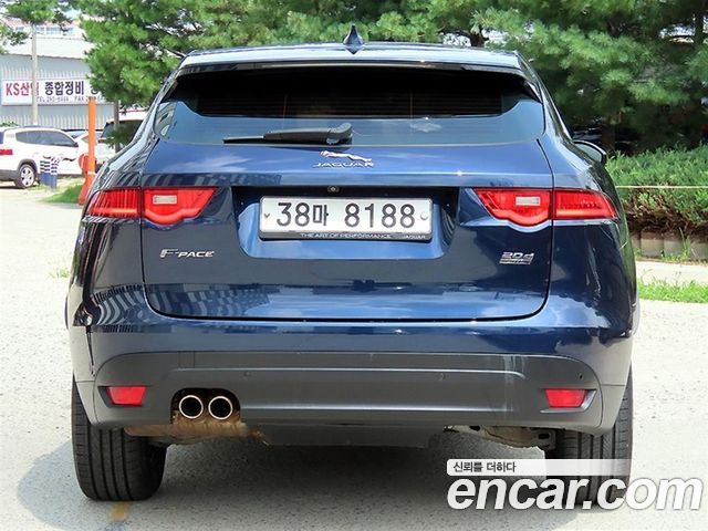 Jaguar F-PACE 20d Prestige 2018 — фото 4