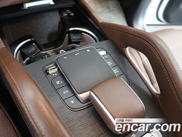 Mercedes-Benz GLS-Class (X167) GLS580 4MATIC 2024 — фото 10