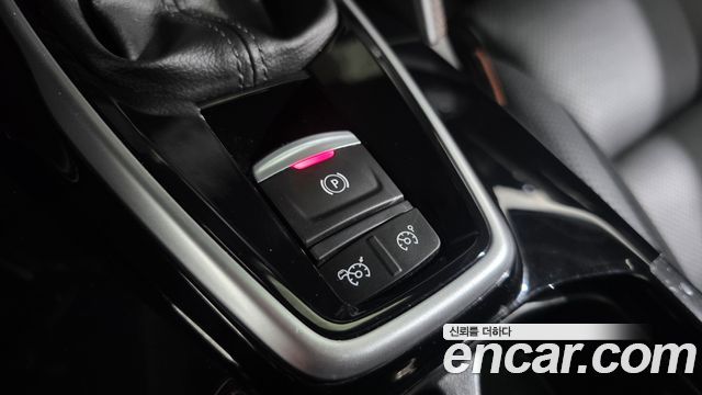 Renault Korea QM6 2.0 GDe PREMIERE 2WD 2025 — фото 17