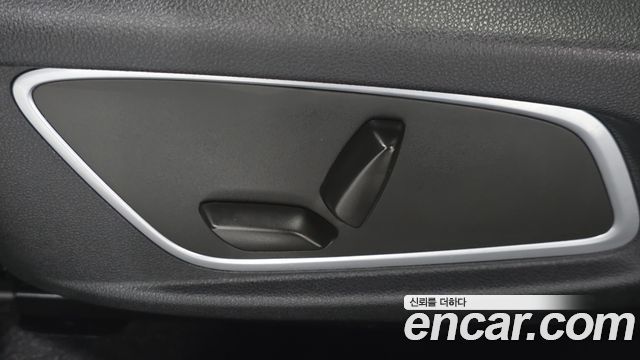 Renault Korea QM6 2.0 GDe PREMIERE 2WD 2025 — фото 32