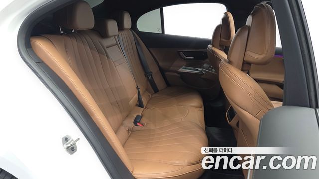 Mercedes-Benz E-Class (W214) E300 4MATIC Exclusive 2026 — фото 11