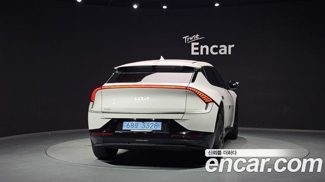 Kia EV6 Long Range Earth 2023 — фото 4