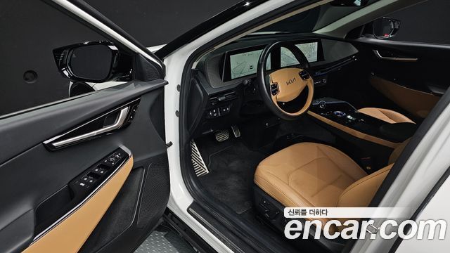 Kia EV6 Long Range Earth 2023 — фото 10