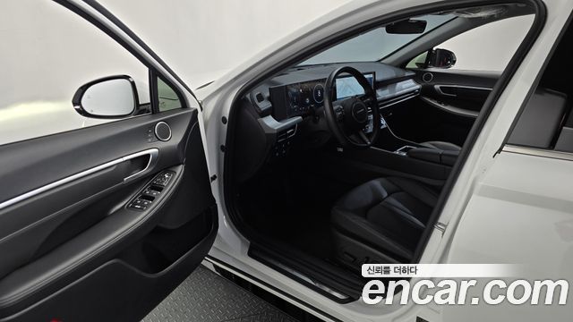 Hyundai Sonata The Edge (DN8) 2.0 Exclusive 2024 — фото 10