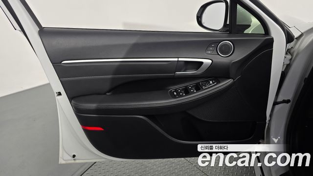 Hyundai Sonata The Edge (DN8) 2.0 Exclusive 2024 — фото 30