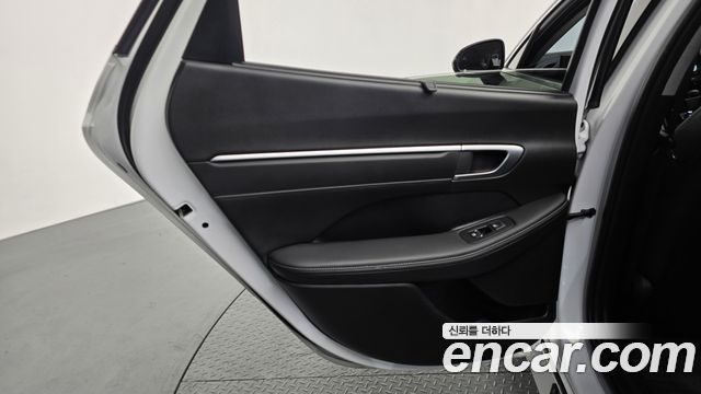 Hyundai Sonata The Edge (DN8) 2.0 Exclusive 2024 — фото 31