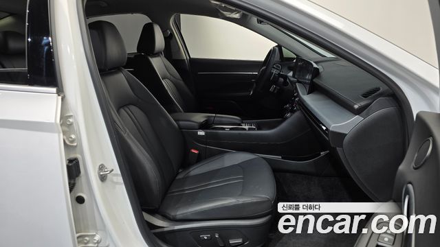 Hyundai Sonata The Edge (DN8) 2.0 Exclusive 2024 — фото 32