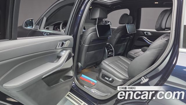 BMW X7 (G07) xDrive 40i M Sport 6STR 2022 — фото 11