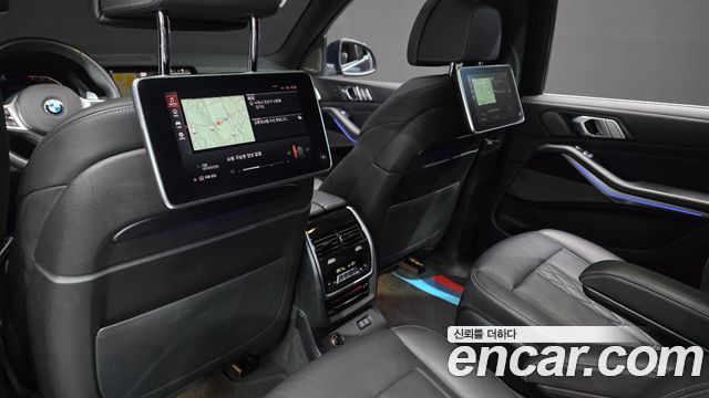 BMW X7 (G07) xDrive 40i M Sport 6STR 2022 — фото 13