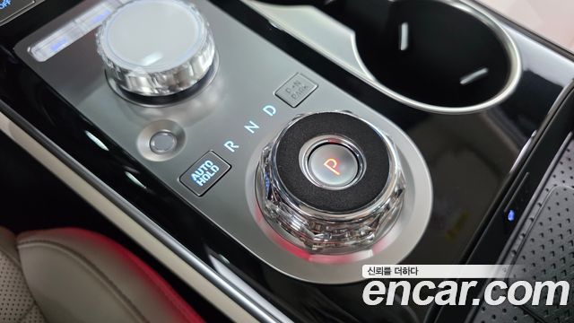 Genesis GV70 2.5T Gasoline AWD 2025 — фото 9