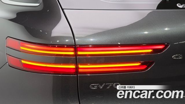 Genesis GV70 2.5T Gasoline AWD 2025 — фото 23