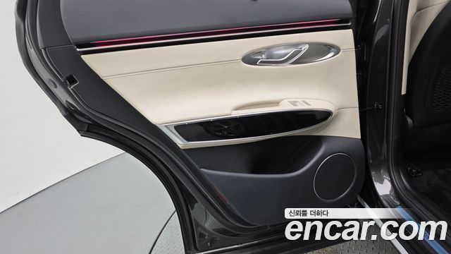 Genesis GV70 2.5T Gasoline AWD 2025 — фото 25