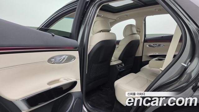 Genesis GV70 2.5T Gasoline AWD 2025 — фото 29