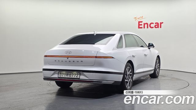 Hyundai Grandeur (GN7) 3.5 LPG 2WD Exclusive 2024 — фото 2