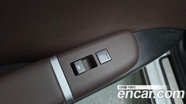 Hyundai Grandeur (GN7) 3.5 LPG 2WD Exclusive 2024 — фото 19