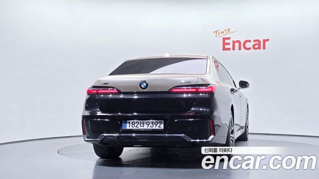 BMW 7 Series (G70) 740i xDrive M Sport 2024 — фото 4