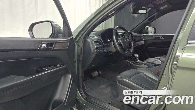 KG Mobility (SsangYong) Rexton Sports Khan Diesel 2.2 4WD Prestige 2023 — фото 10