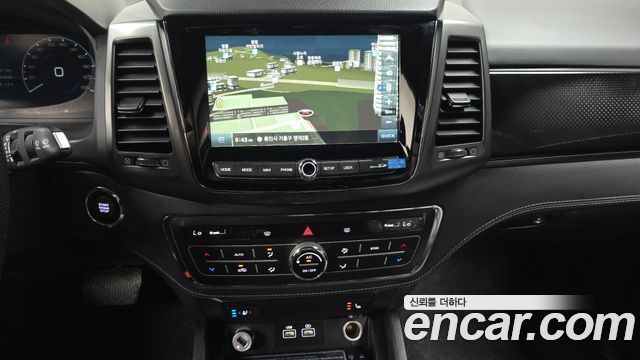 KG Mobility (SsangYong) Rexton Sports Khan Diesel 2.2 4WD Prestige 2023 — фото 13