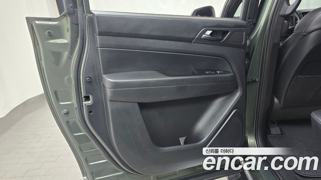 KG Mobility (SsangYong) Rexton Sports Khan Diesel 2.2 4WD Prestige 2023 — фото 25
