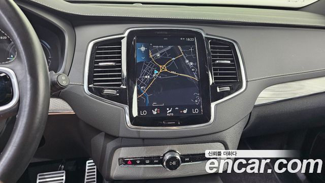 Volvo XC90 (II) T8 R-Design Hybrid 2021 — фото 14