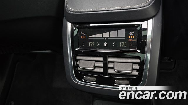 Volvo XC90 (II) T8 R-Design Hybrid 2021 — фото 18