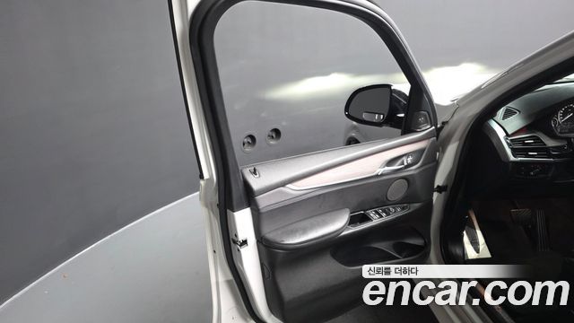 BMW X5 (F15) xDrive 40d 2014 — фото 27