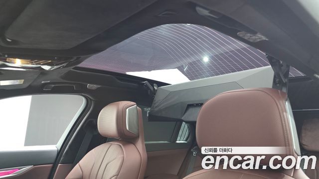 BMW i7 (G70) xDrive 60 Design Pure Excellence 2023 — фото 17