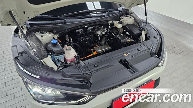 Kia EV6 Long Range Light 2023 — фото 6