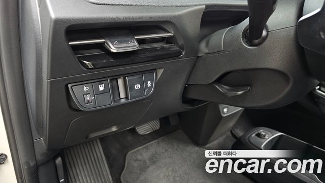 Kia EV6 Long Range Light 2023 — фото 22