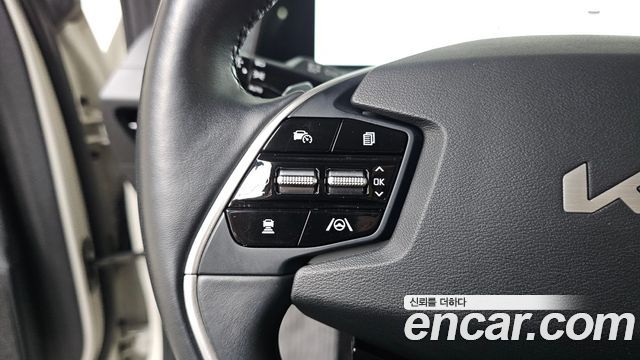 Kia EV6 Long Range Light 2023 — фото 36